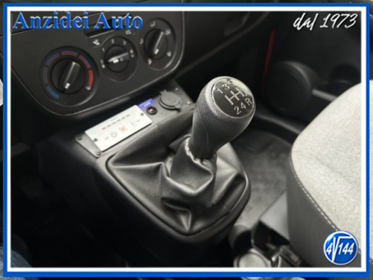 Fiat Fiorino Furgone cargo 1.3 mjt 95cv Adventure (15)
