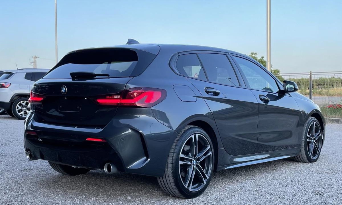 BMW Serie 1 116d 5p. Sport (4)
