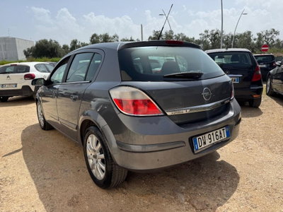 Opel Astra 1.7 CDTI 101CV 5 porte Cosmo (4)