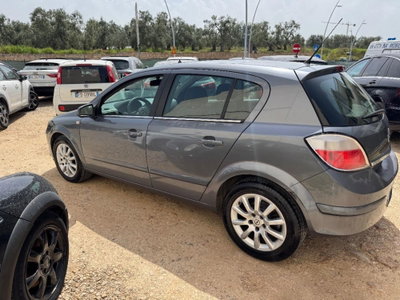 Opel Astra 1.7 CDTI 101CV 5 porte Cosmo (5)