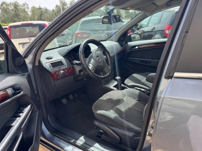 Opel Astra 1.7 CDTI 101CV 5 porte Cosmo (7)