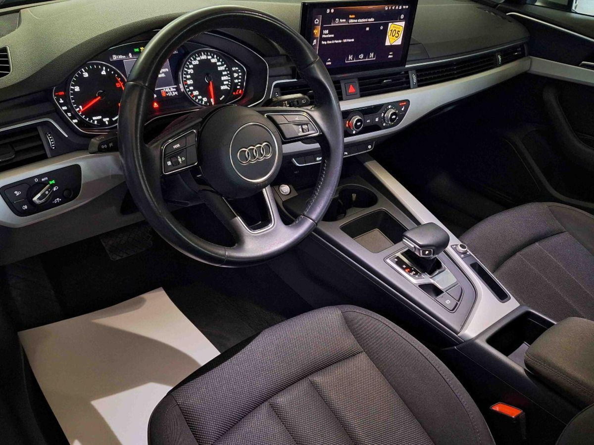 Audi A4 Avant 30 TDI/136 CV S tronic Business Advanced (20)