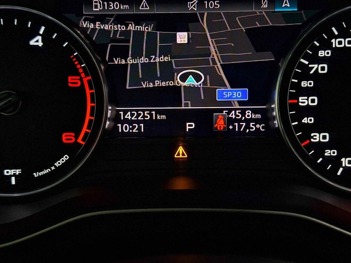 Audi A4 Avant 30 TDI/136 CV S tronic Business Advanced (7)