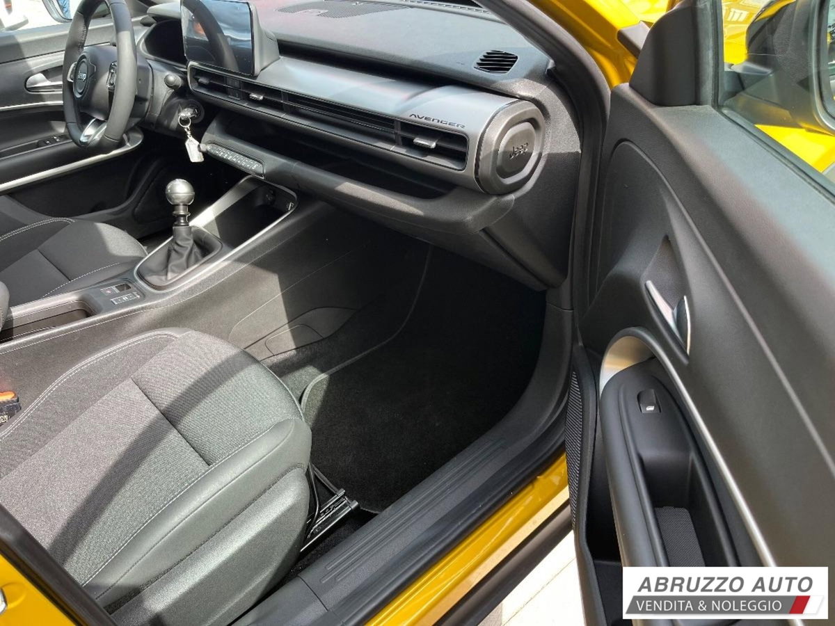 Jeep Avenger 1.2 turbo Altitude fwd 100cv (13)