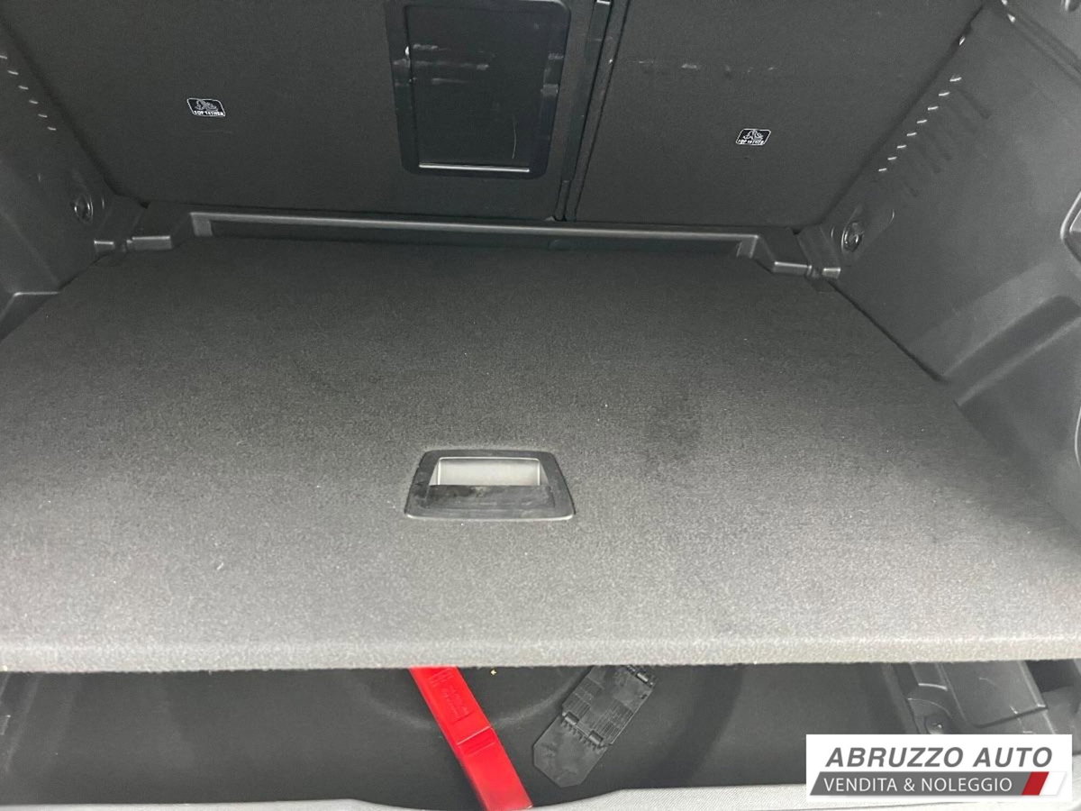 Peugeot 3008 PureTech Turbo 130 S&S EAT8 Allure (17)