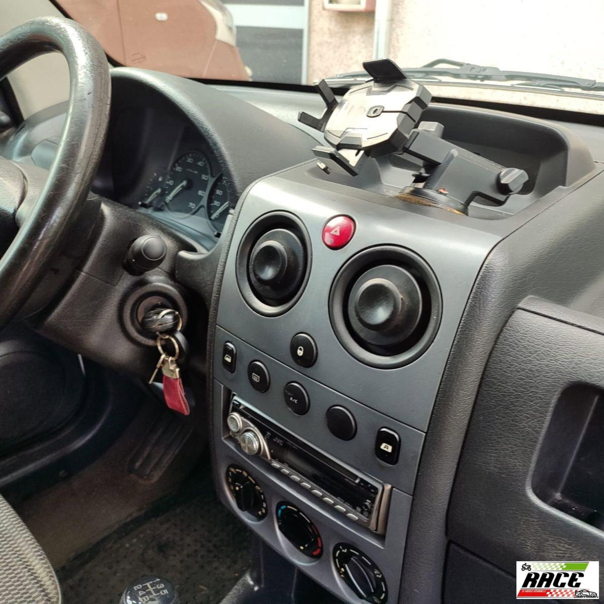 Citroen Berlingo 1.6 HDi 90CV (3)