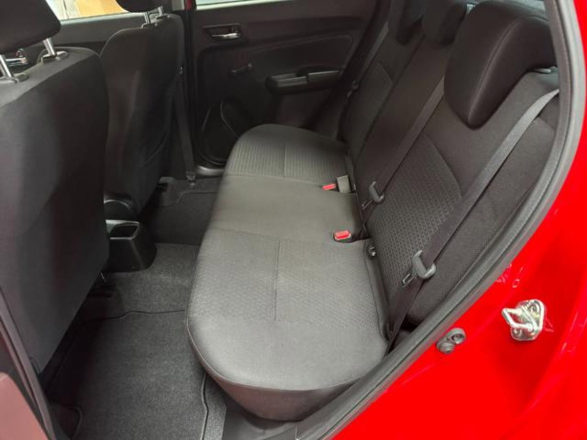 Suzuki Swift 1.2 Hybrid 4WD AllGrip Top (13)