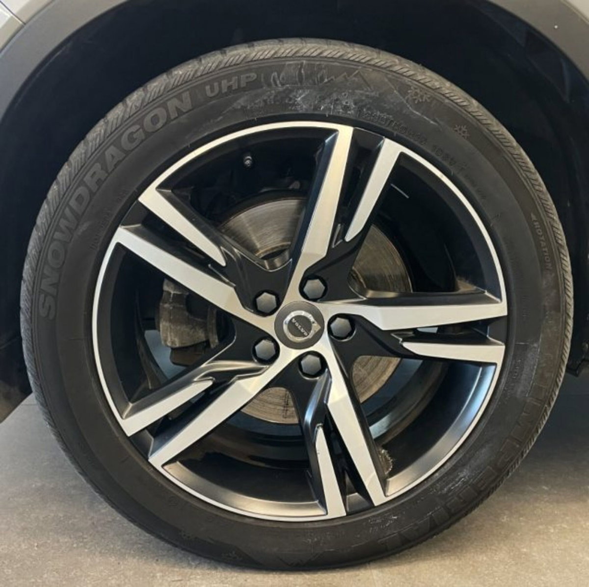 Volvo XC40 D4 AWD Geartronic R-design (10)