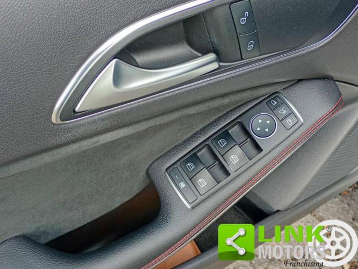 Mercedes-Benz Classe A 220 d Automatic Premium (13)