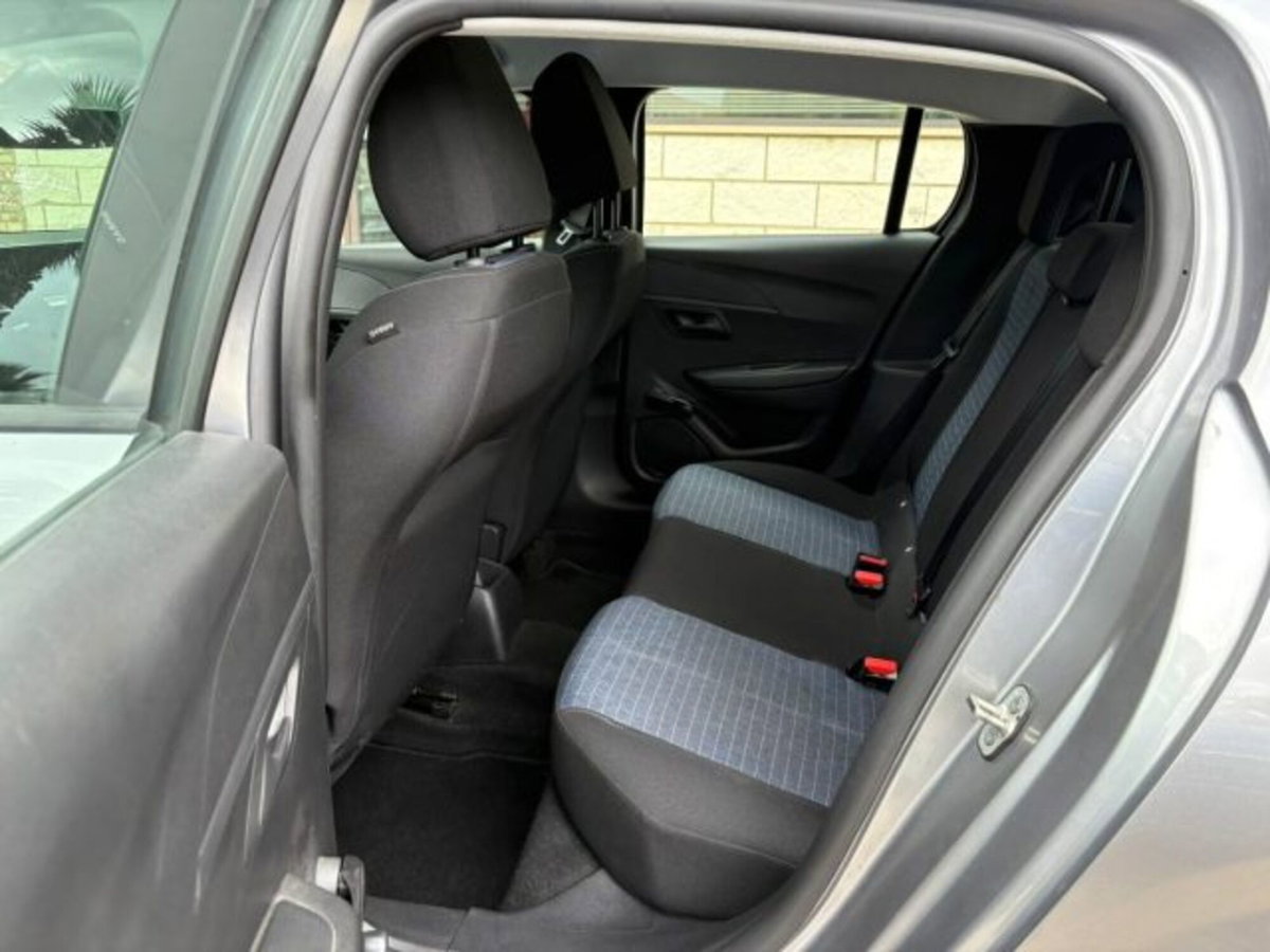 Peugeot 208 1.2 puretech Active s&s 75cv (8)