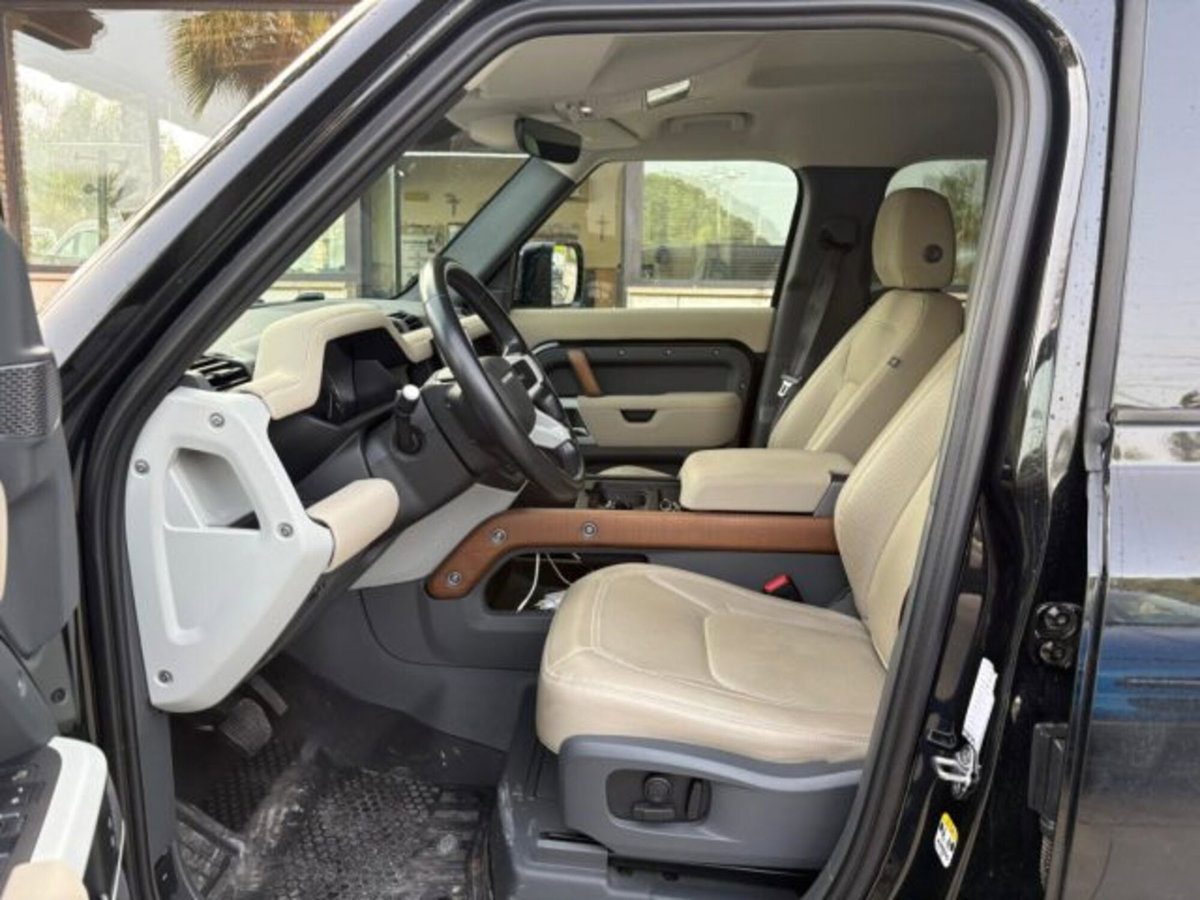 Land Rover Defender 110 3.0d mhev X-Dynamic SE awd 200cv auto 7p.ti (7)