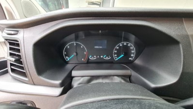 Ford Transit Custom Furgone 320 2.0 EcoBlue Hybrid 130 PC Combi Trend (9)