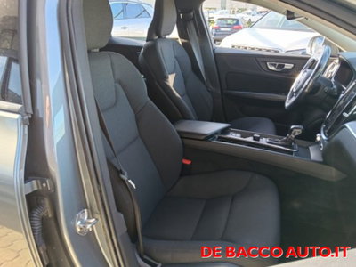 Volvo V60 D3 Geartronic R-design (6)