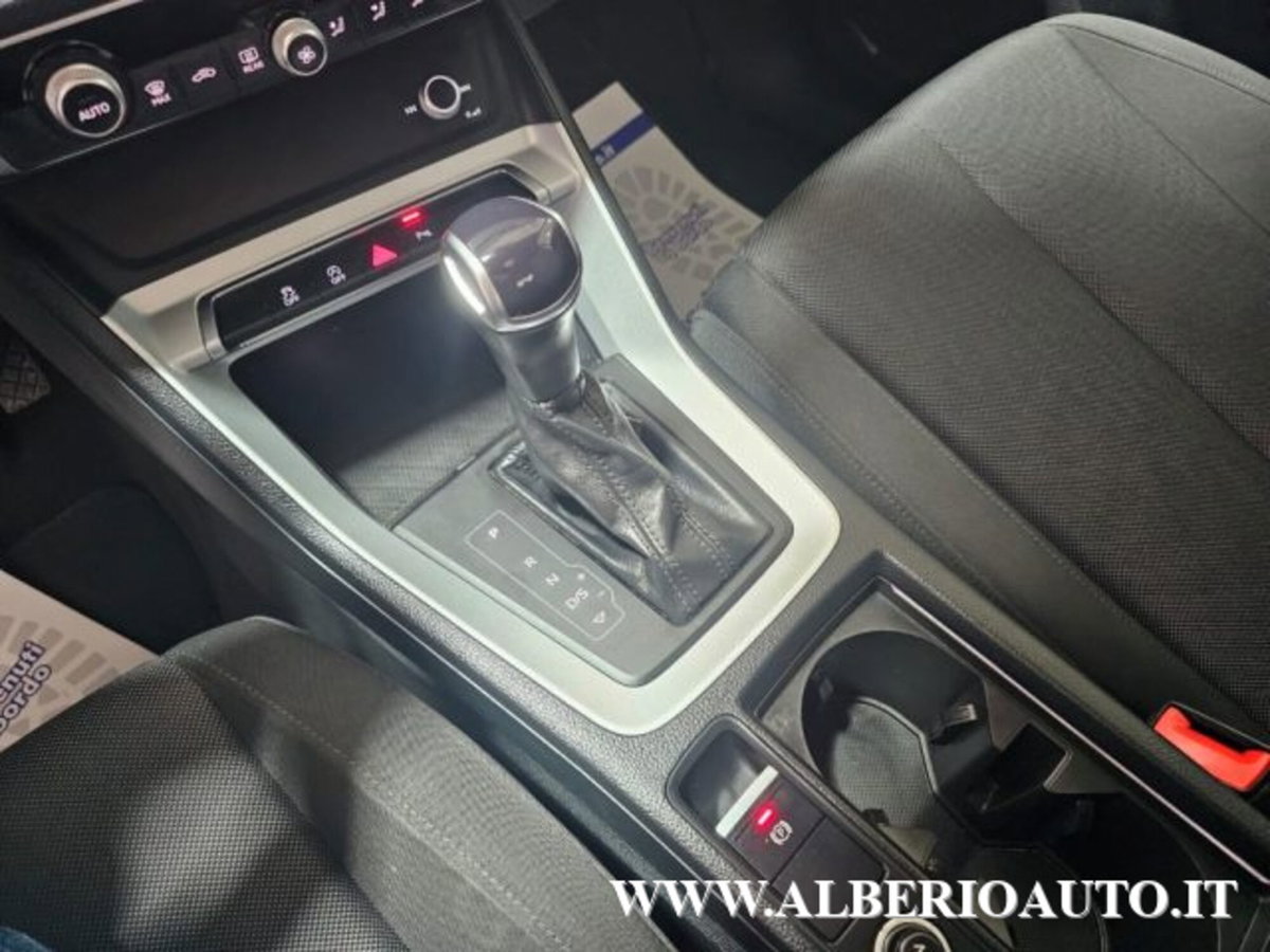 Audi Q3 35 TDI quattro S tronic Business Advanced (16)