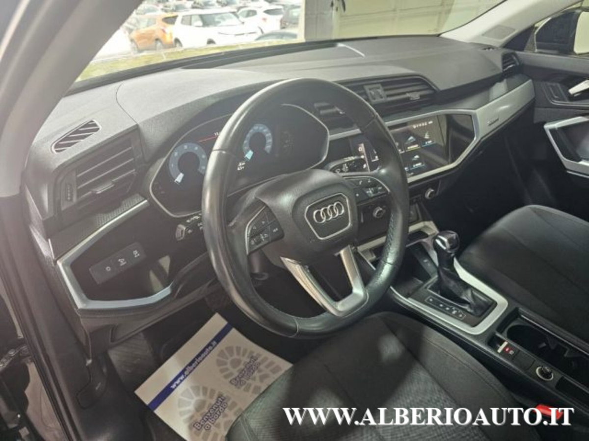 Audi Q3 35 TDI quattro S tronic Business Advanced (20)
