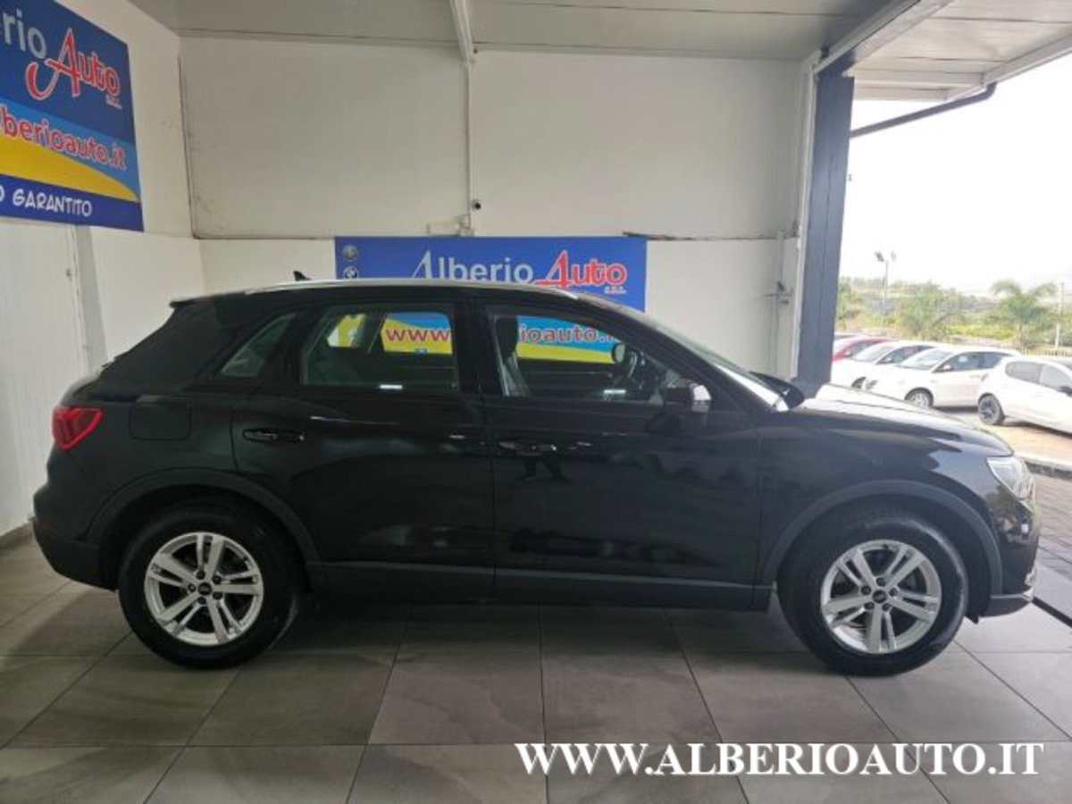 Audi Q3 35 TDI quattro S tronic Business Advanced (4)