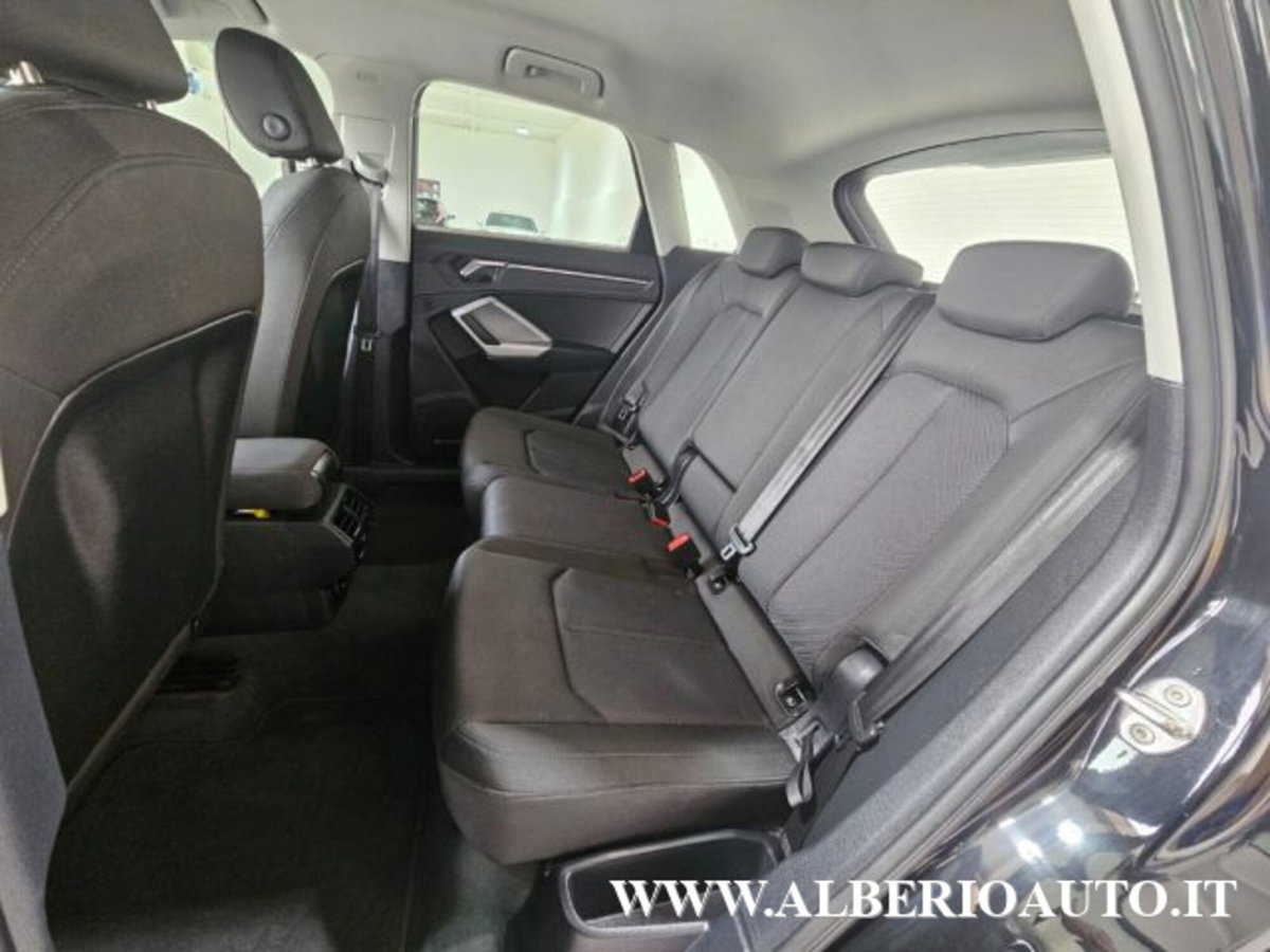 Audi Q3 35 TDI quattro S tronic Business Advanced (9)