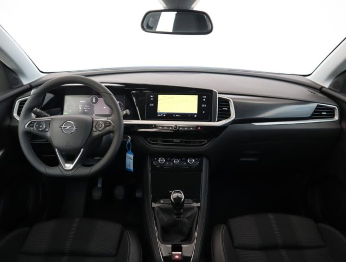 Opel Grandland 1.2 GS s&s 130cv (13)