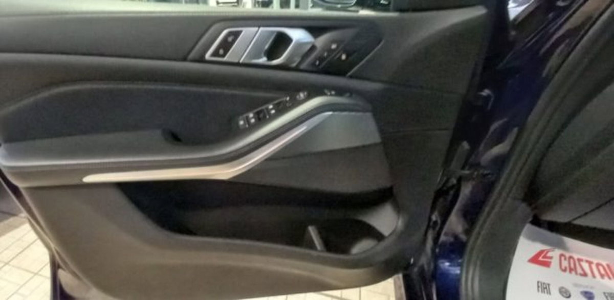 BMW X5 xDrive40d 48V Msport (8)