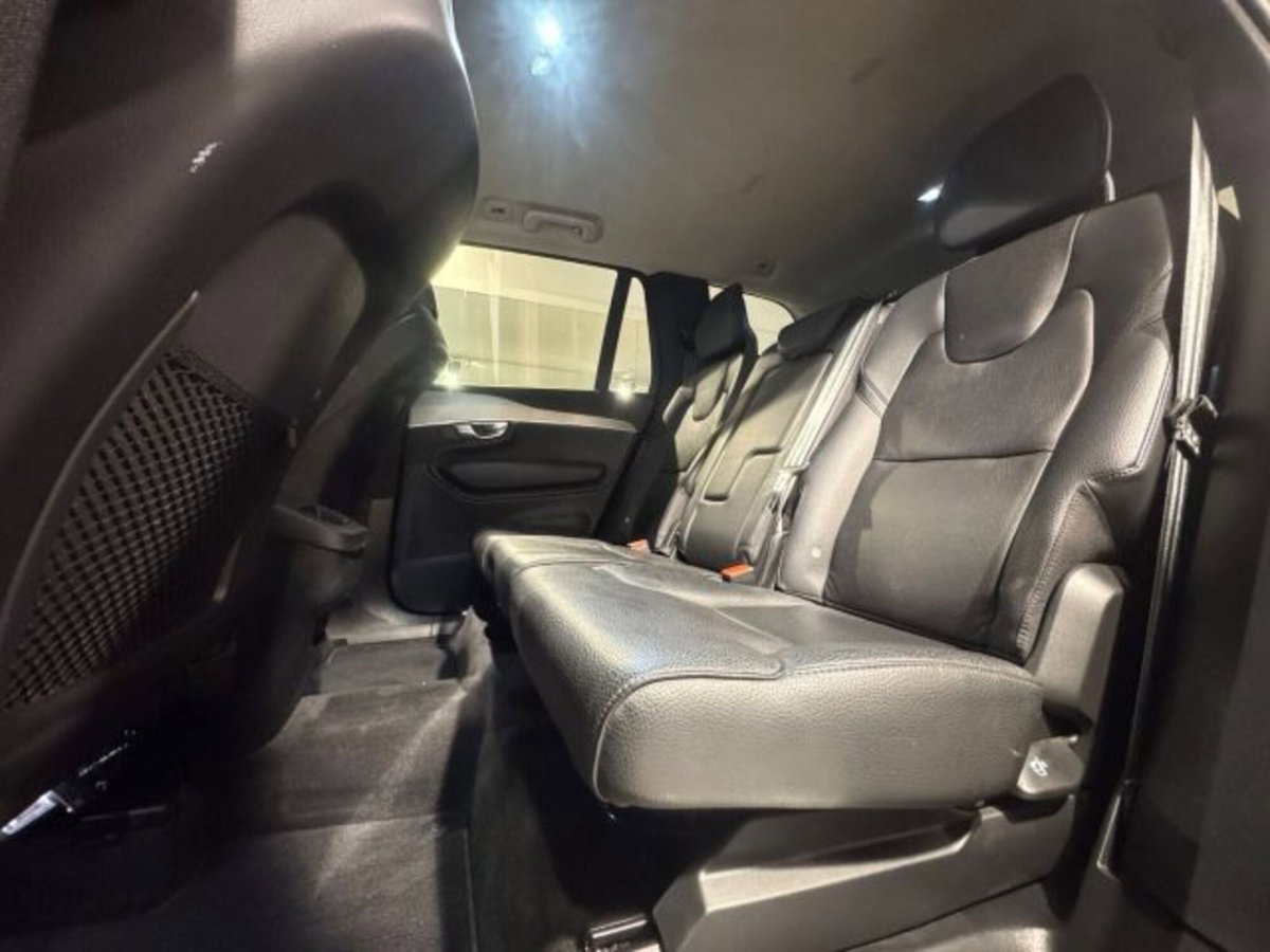Volvo XC90 D5 AWD Geartronic Kinetic (12)