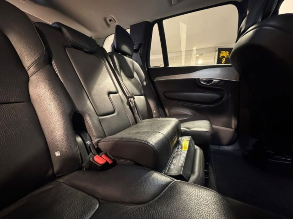 Volvo XC90 D5 AWD Geartronic Kinetic (14)