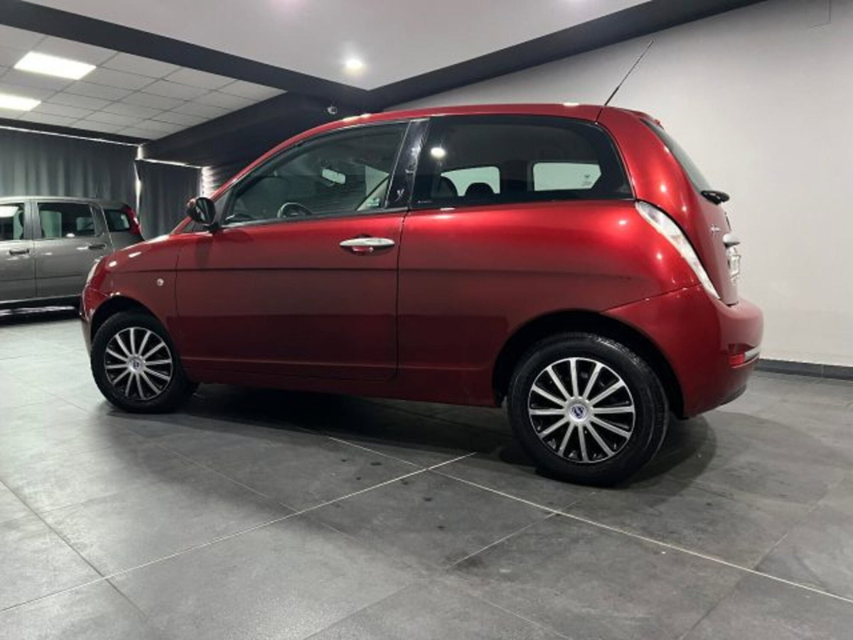Lancia Ypsilon 1.2 Argento (6)