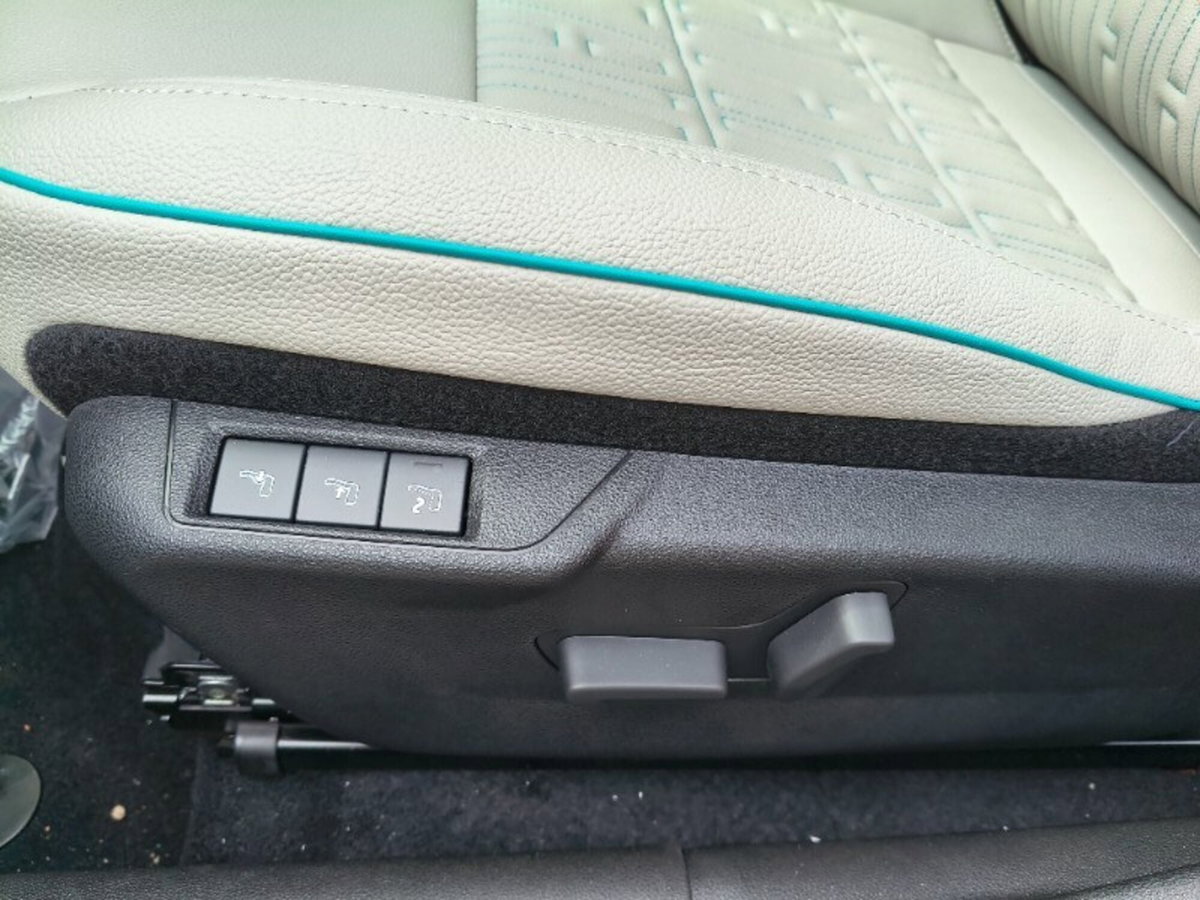 Fiat 600 1.2 hybrid Business 110cv auto (10)