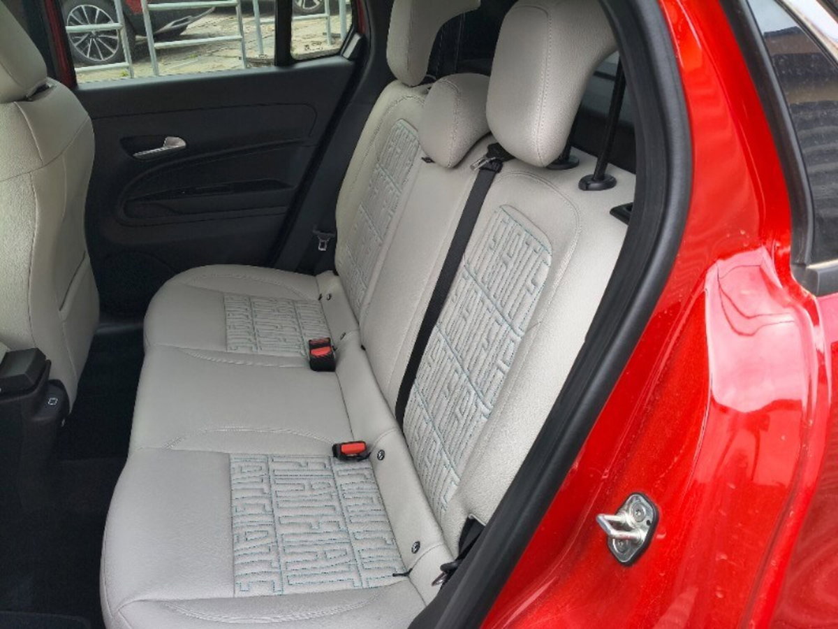 Fiat 600 1.2 hybrid Business 110cv auto (9)