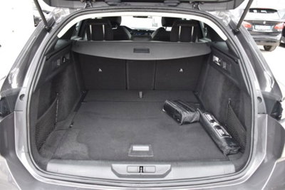 Peugeot 308 SW BlueHDi 130 S&S EAT8 Allure Pack (16)