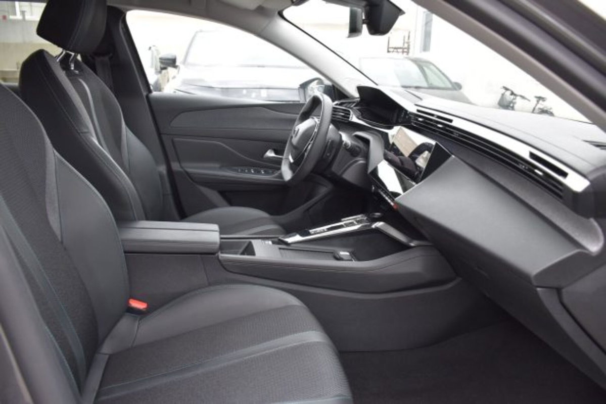 Peugeot 308 SW BlueHDi 130 S&S EAT8 Allure Pack (18)