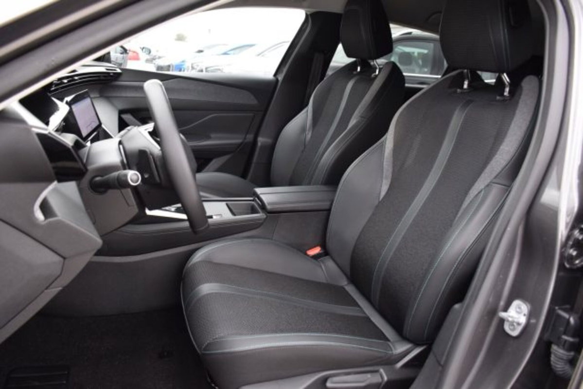 Peugeot 308 SW BlueHDi 130 S&S EAT8 Allure Pack (8)