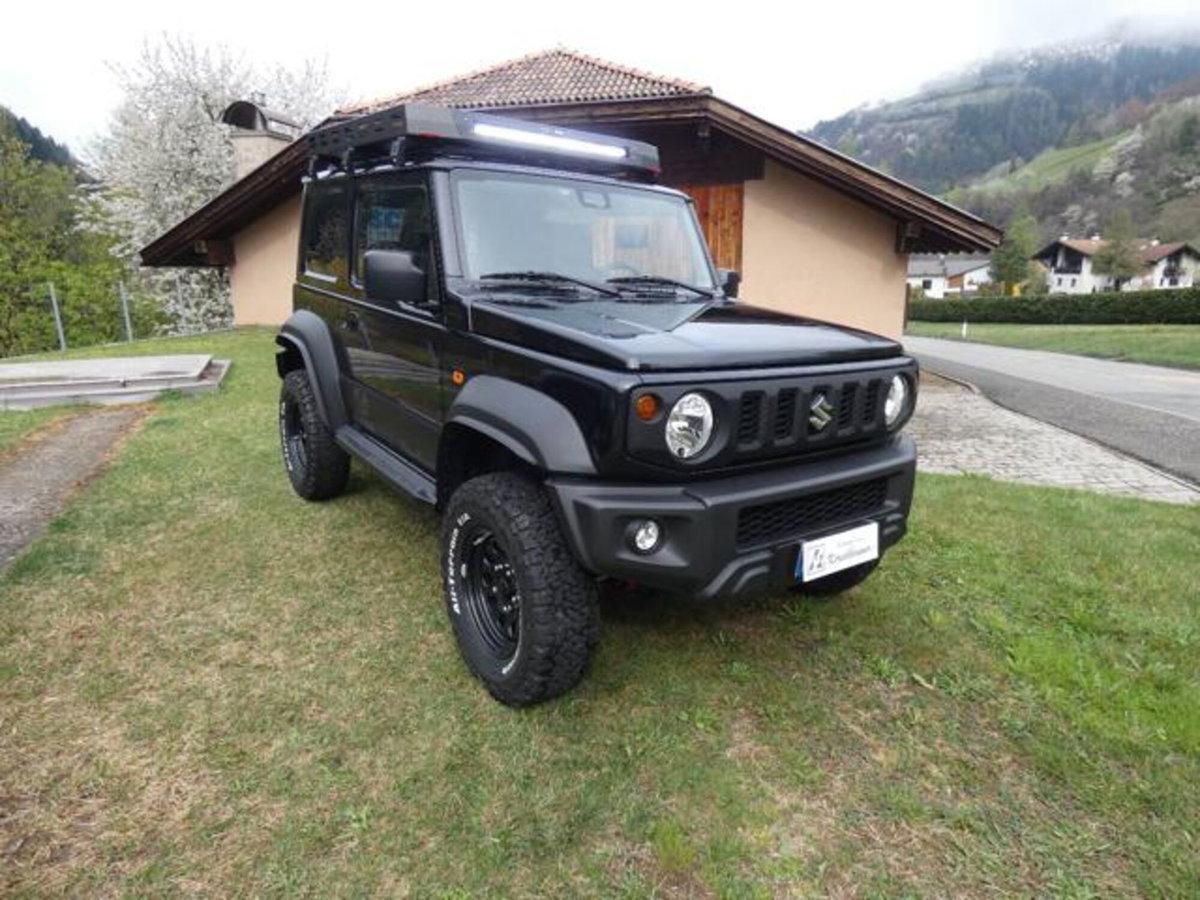 Suzuki Jimny 1.5 5MT Easy PRO (N1)