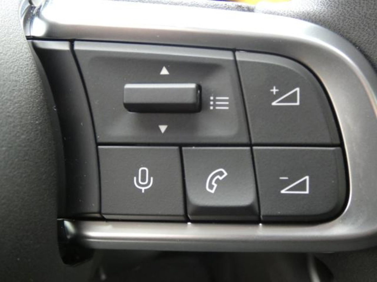 Jeep Avenger full-electric Black Edition fwd 156cv auto (13)