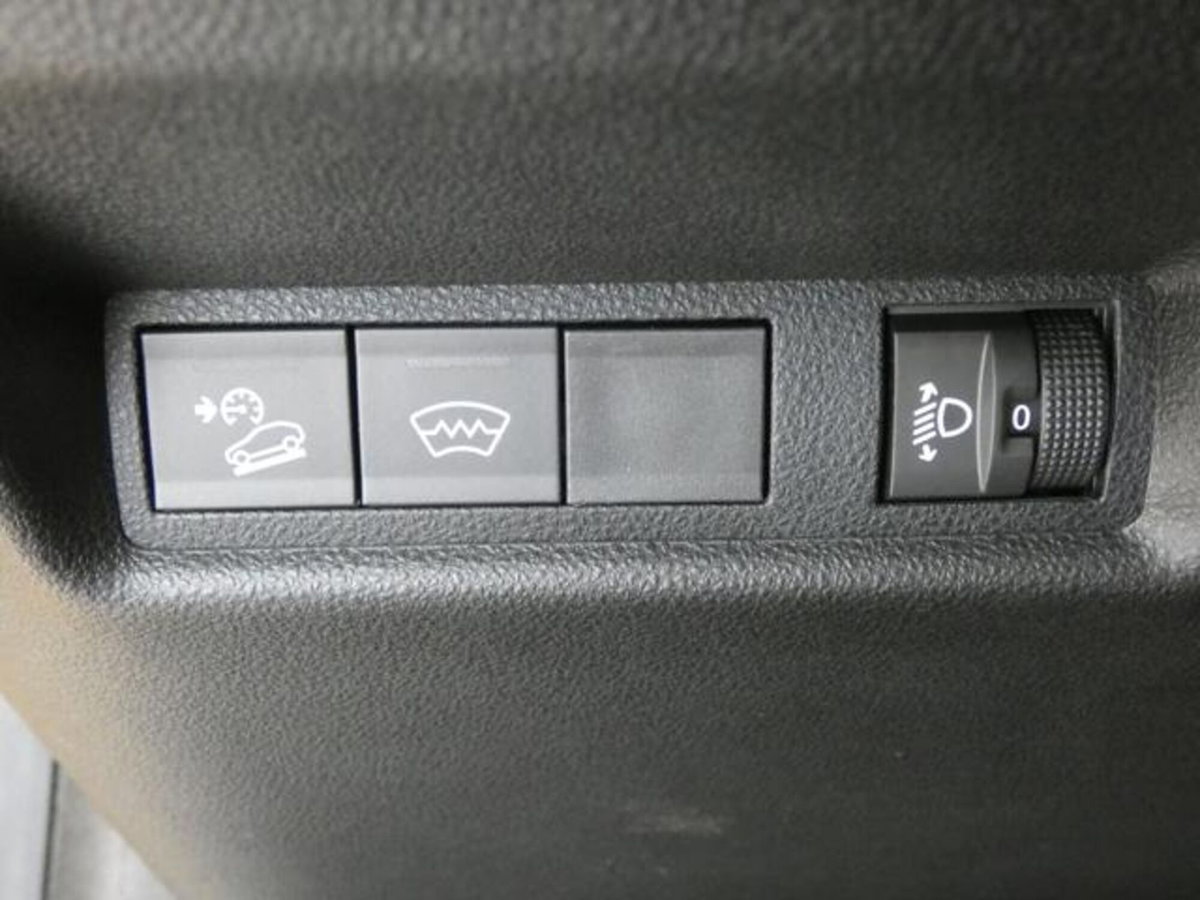Jeep Avenger full-electric Black Edition fwd 156cv auto (16)