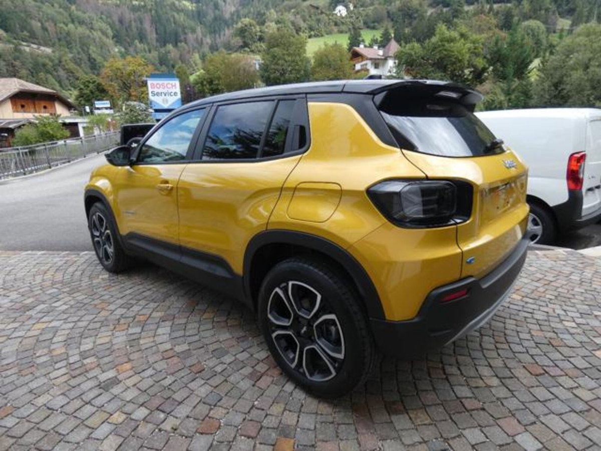 Jeep Avenger full-electric Black Edition fwd 156cv auto (3)