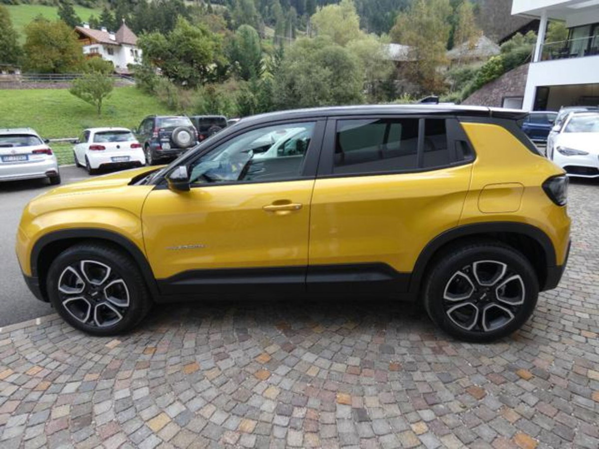 Jeep Avenger full-electric Black Edition fwd 156cv auto (4)