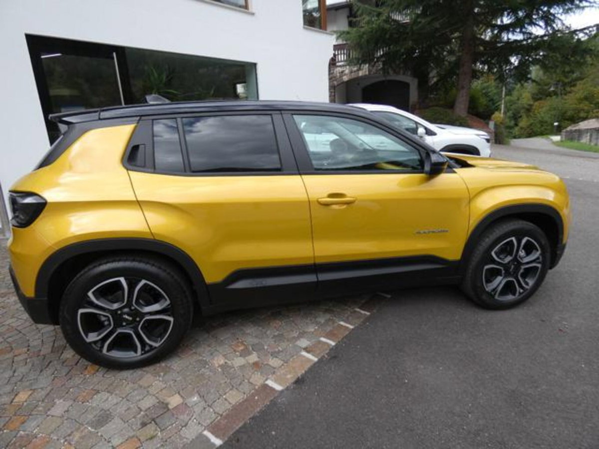 Jeep Avenger full-electric Black Edition fwd 156cv auto (5)
