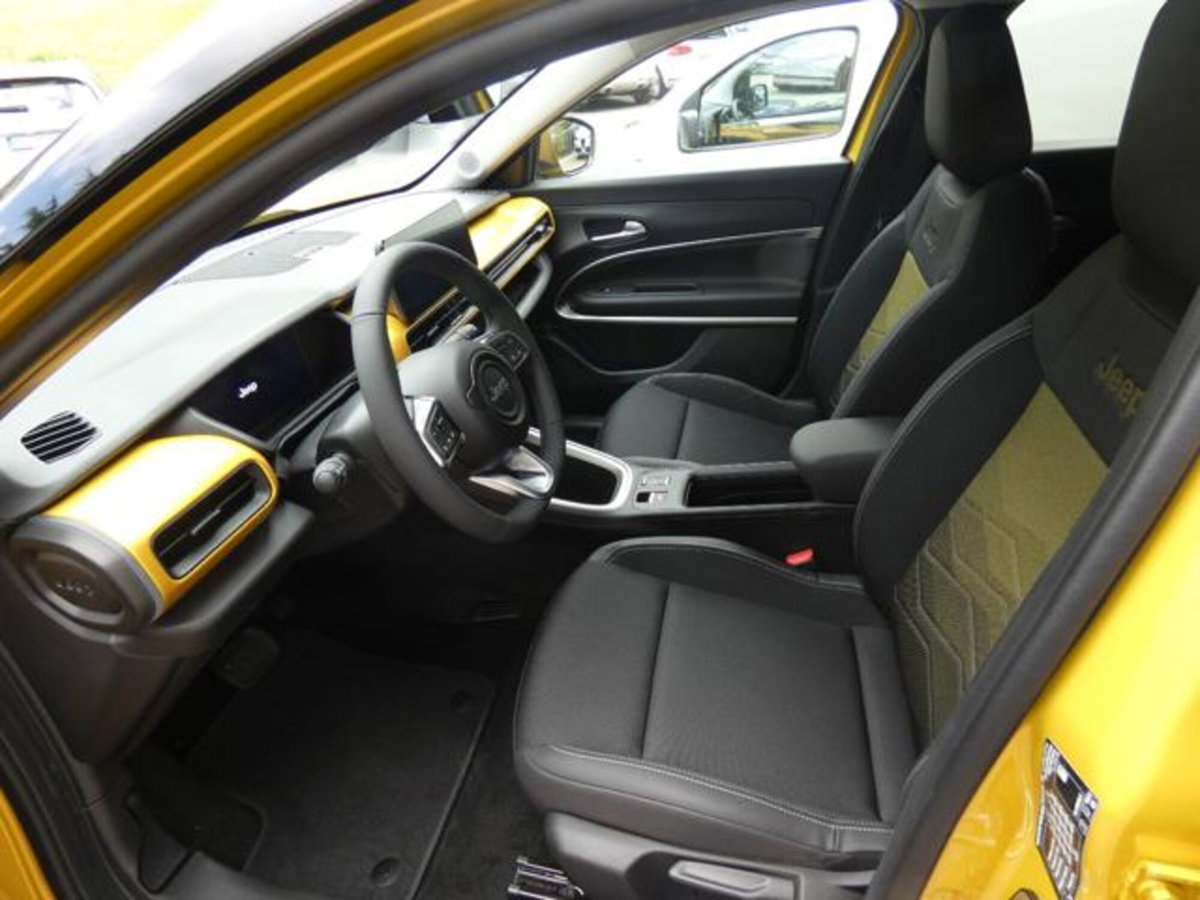 Jeep Avenger full-electric Black Edition fwd 156cv auto (6)