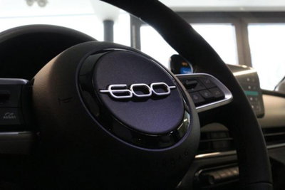 Fiat 600 1.2 hybrid La Prima 145cv auto (11)