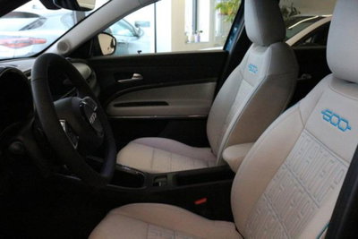 Fiat 600 1.2 hybrid La Prima 145cv auto (9)