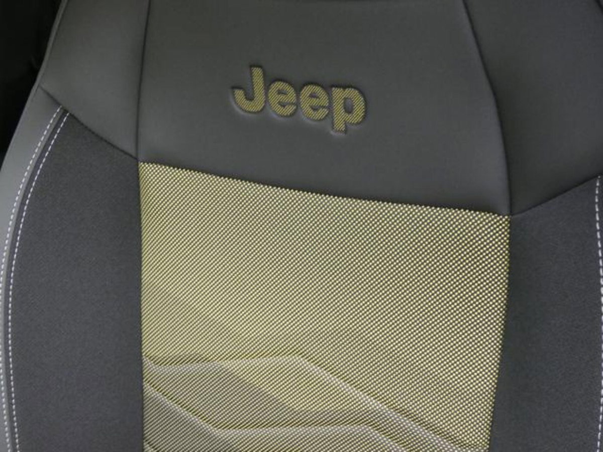Jeep Avenger full-electric Black Edition fwd 156cv auto (8)