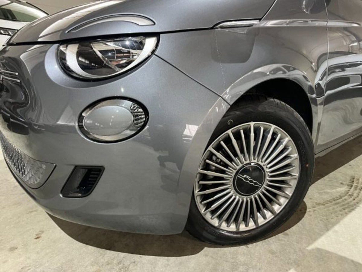 Fiat 500e Icon Berlina 42 kWh (5)