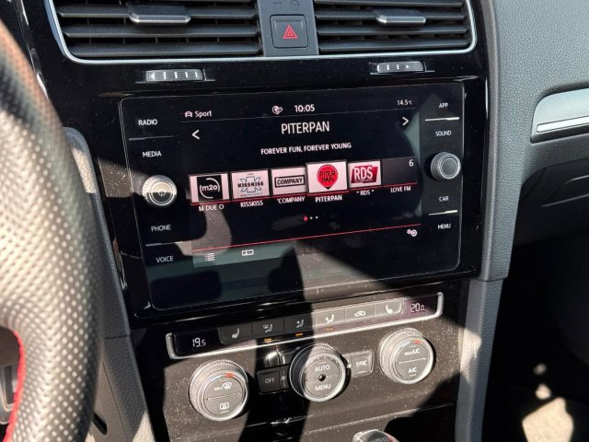 Volkswagen Golf GTI 2.0 TSI TCR DSG 5p. BlueMotion Technology (11)