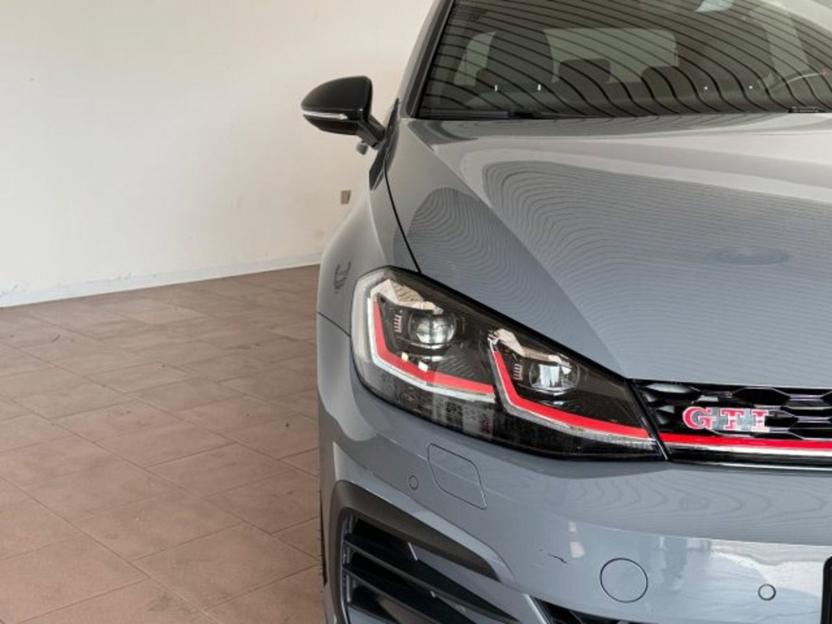 Volkswagen Golf GTI 2.0 TSI TCR DSG 5p. BlueMotion Technology (13)