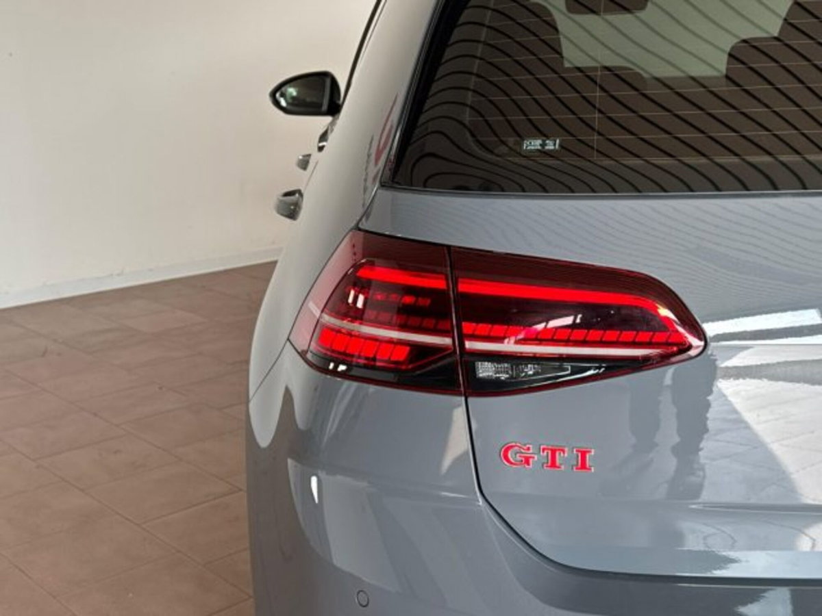 Volkswagen Golf GTI 2.0 TSI TCR DSG 5p. BlueMotion Technology (14)