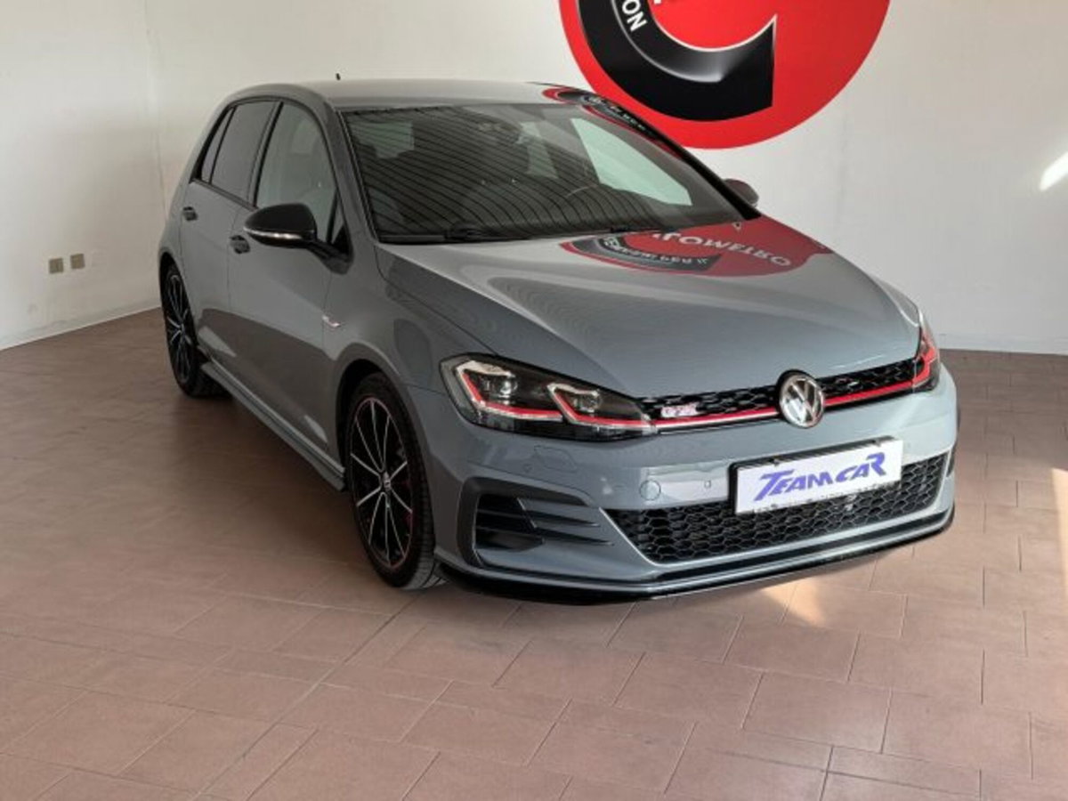 Volkswagen Golf GTI 2.0 TSI TCR DSG 5p. BlueMotion Technology (20)