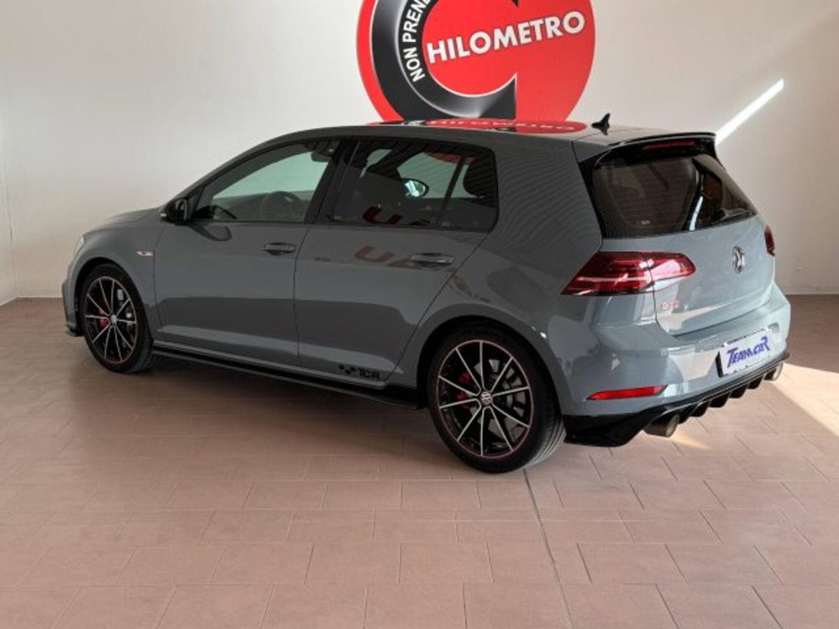 Volkswagen Golf GTI 2.0 TSI TCR DSG 5p. BlueMotion Technology (3)