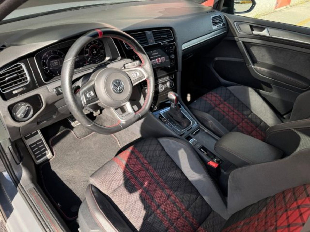 Volkswagen Golf GTI 2.0 TSI TCR DSG 5p. BlueMotion Technology (5)