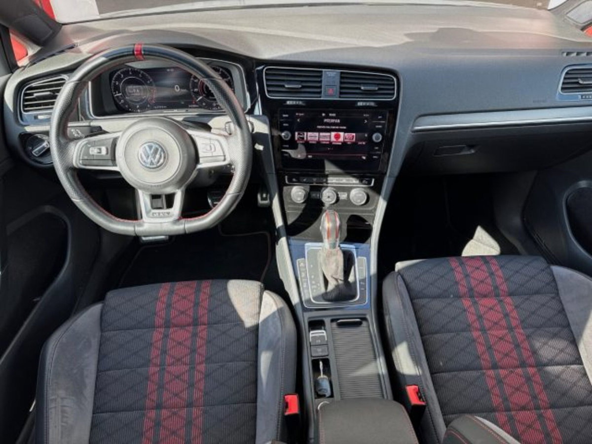 Volkswagen Golf GTI 2.0 TSI TCR DSG 5p. BlueMotion Technology (6)