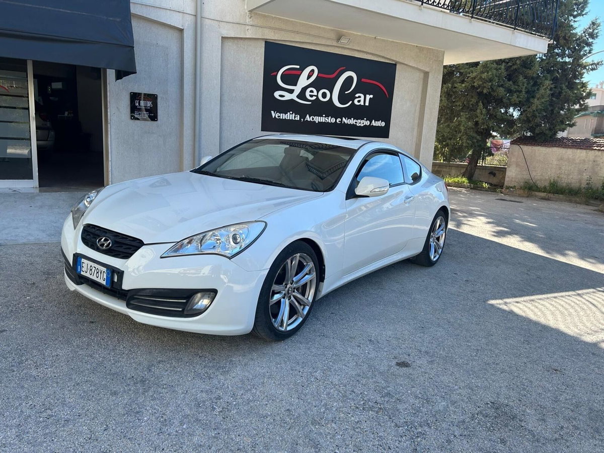 Hyundai Genesis Coupe 2.0 Turbo Sport (3)